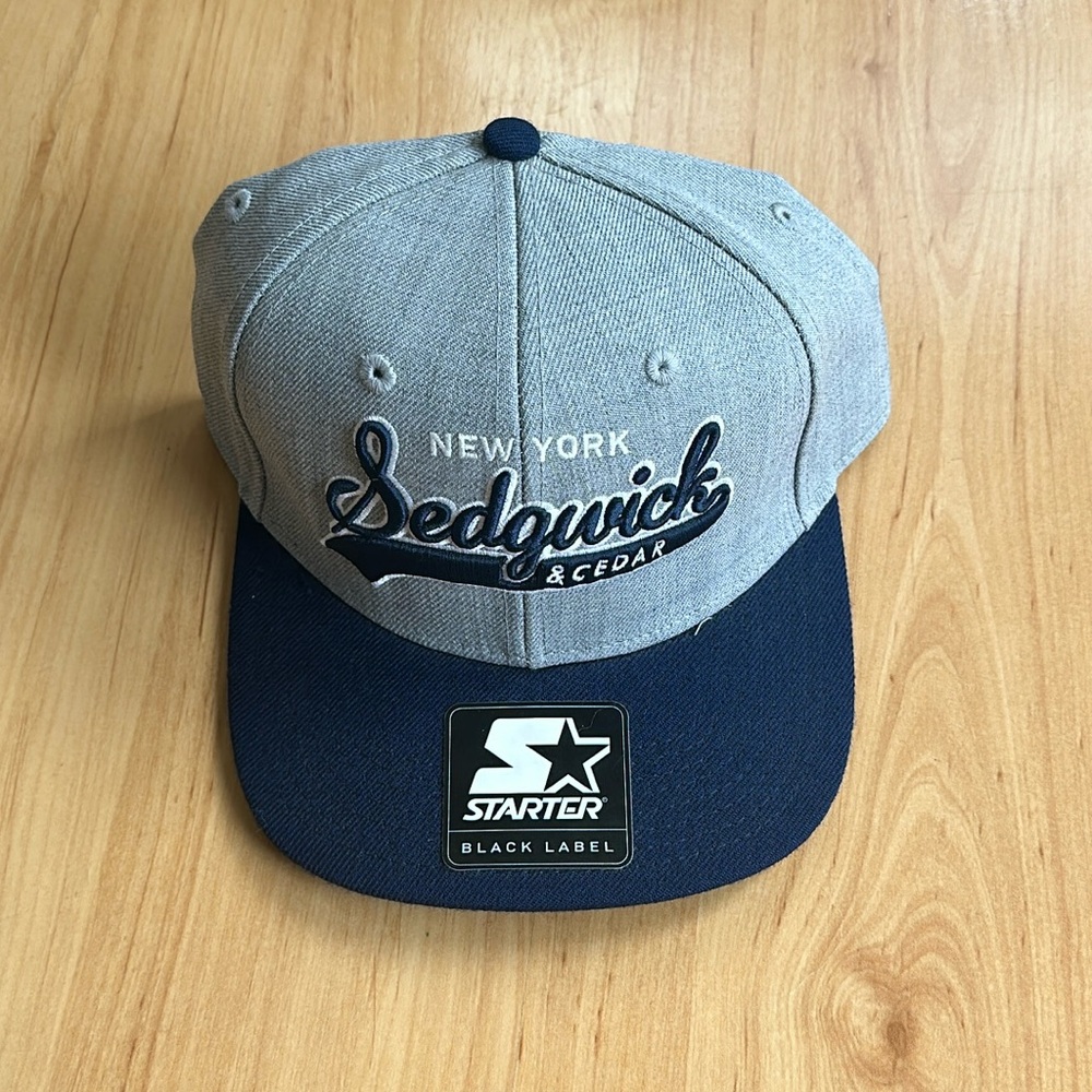 Starter Yankees- Sedgwick & Cedar Script Logo Hat